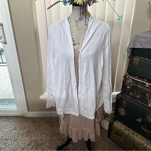 Classic Thin White Cardi. No Closure. Perfect for Summer!